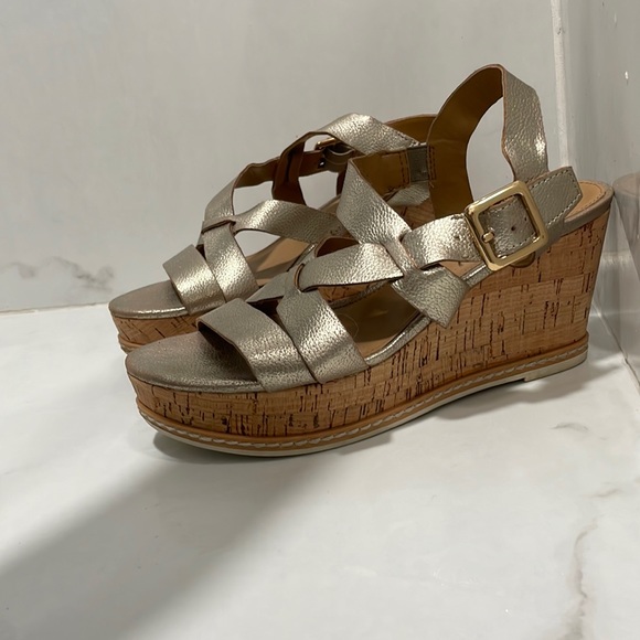 Franco Sarto Gold Wedges - Picture 1 of 9